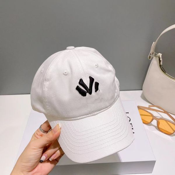 luxury designer brand men's and women's baseball cap embroidered letter sun visors summer outdoor travel new baseball cap fashion, Blue;gray
luxury designer brand men's and women's baseball cap embroidered letter sun visors summer outdoor travel new baseball cap fashion, Blue;gray