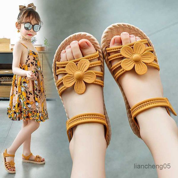sandals girls sandals summer new children's fashion soft bottom princess shoes little girl baby shoes wild style, Black;red
sandals girls sandals summer new children's fashion soft bottom princess shoes little girl baby shoes wild style, Black;red