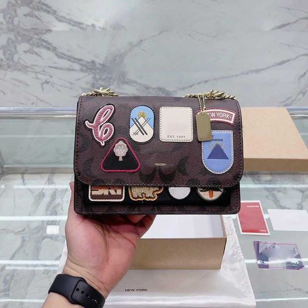 shopping bags cbag luxurys designer bag snapsshoulder bags brown camera crossbody bags totes women messenger cross body handbag purse 230130
shopping bags cbag luxurys designer bag snapsshoulder bags brown camera crossbody bags totes women messenger cross body handbag purse 230130