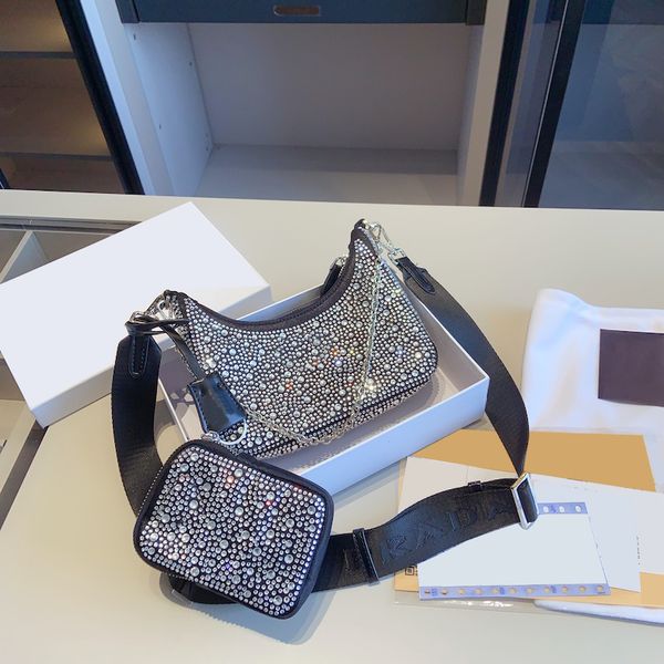 customized luxury jewelry with diamond designer crossbody bag suitable for shopping dating and travel small shoulder bag is fashionable wear
customized luxury jewelry with diamond designer crossbody bag suitable for shopping dating and travel small shoulder bag is fashionable wear