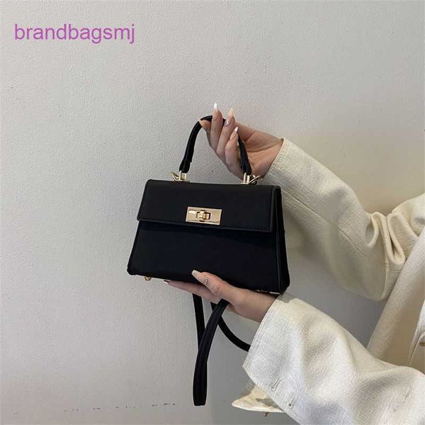original designer handbags hermm this years popular hand for women in 2023 a new trend fashion and highend texture portable kelys with inter
original designer handbags hermm this years popular hand for women in 2023 a new trend fashion and highend texture portable kelys with inter