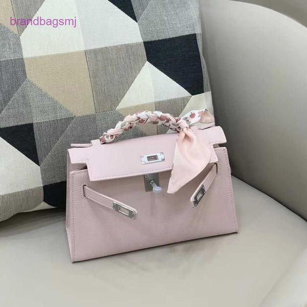 original designer handbags hermm first generation kelys k22 selling pig nose chain cross body small female palm grain leather
original designer handbags hermm first generation kelys k22 selling pig nose chain cross body small female palm grain leather