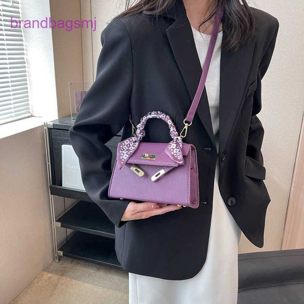 original designer handbags hermm stylish and simple temperament kelys 2023 spring new versatile women's shoulder messenger
original designer handbags hermm stylish and simple temperament kelys 2023 spring new versatile women's shoulder messenger