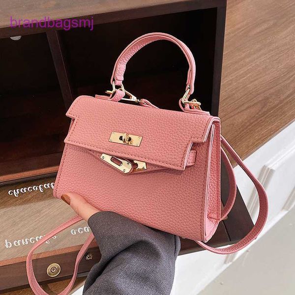 original designer handbags hermm advanced sense niche portable small for women 2023 new lock square kelys single shoulder crossbody
original designer handbags hermm advanced sense niche portable small for women 2023 new lock square kelys single shoulder crossbody