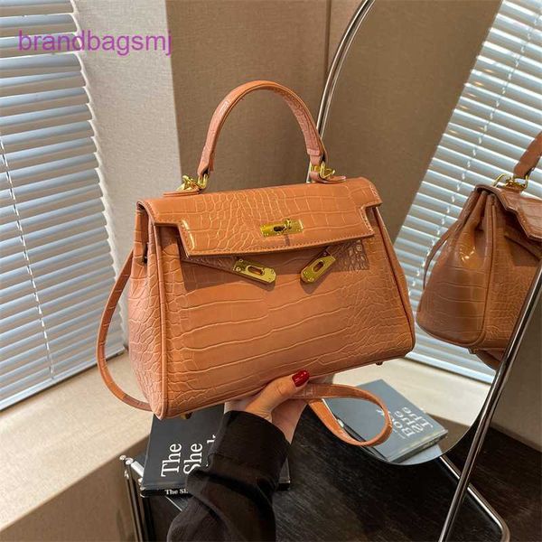 original designer handbags hermm this year's popular women's fashion carry-on french design alligator single shoulder small square
original designer handbags hermm this year's popular women's fashion carry-on french design alligator single shoulder small square