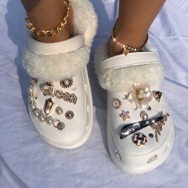 slippers add velvet thicksoled highheeled shoes in winter women's fashion pearl rhinestone shoes flower cotton slippers beach shoes j23, Black
slippers add velvet thicksoled highheeled shoes in winter women's fashion pearl rhinestone shoes flower cotton slippers beach shoes j23, Black