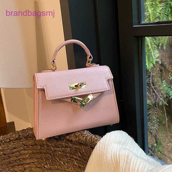 original designer handbags hermm handheld small for women in 2023 new palm patterned kelys stylish and versatile shoulder
original designer handbags hermm handheld small for women in 2023 new palm patterned kelys stylish and versatile shoulder