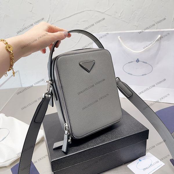 23ss women luxurys designer totes bags handbag camera bags geometric metal emblem shouder crossbody ladies handbags cross purse pouch small
23ss women luxurys designer totes bags handbag camera bags geometric metal emblem shouder crossbody ladies handbags cross purse pouch small