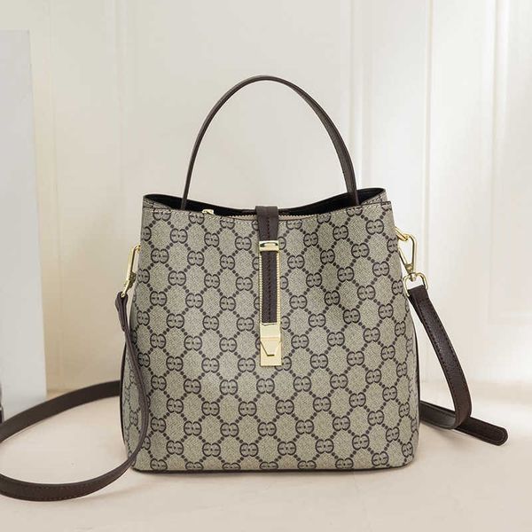 new women's bag checker print bucket bag versatile contrast large capacity handbag women's one shoulder crossbody bag
new women's bag checker print bucket bag versatile contrast large capacity handbag women's one shoulder crossbody bag