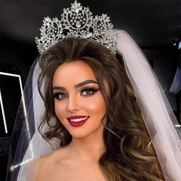 luxury and atmospheric bride crown baroque horse eye rhinestone show in europe and america show headwear wedding dress accessories ts-0121, Silver
luxury and atmospheric bride crown baroque horse eye rhinestone show in europe and america show headwear wedding dress accessories ts-0121, Silver