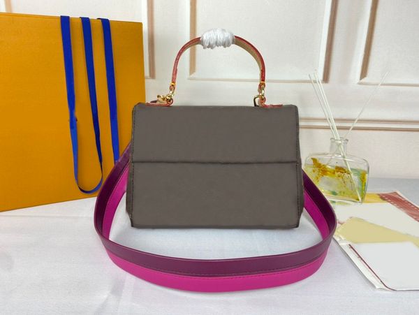 bb women's shoulder bag luxury designer handbag fashion tote bag colorful leather strap women's crossbody bag women's purse m
bb women's shoulder bag luxury designer handbag fashion tote bag colorful leather strap women's crossbody bag women's purse m