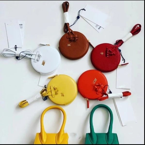 designer bag jacquemeus le pitchou small round coin purse hanging neck bag has a high instagram rate cross body bag, Red;black
designer bag jacquemeus le pitchou small round coin purse hanging neck bag has a high instagram rate cross body bag, Red;black