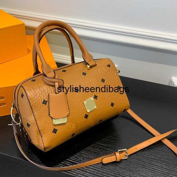 stylisheendibags shoulder bags pillow letter totes bags totes fashion classic printing design shoulder bag high-quality womens handbag walle
stylisheendibags shoulder bags pillow letter totes bags totes fashion classic printing design shoulder bag high-quality womens handbag walle