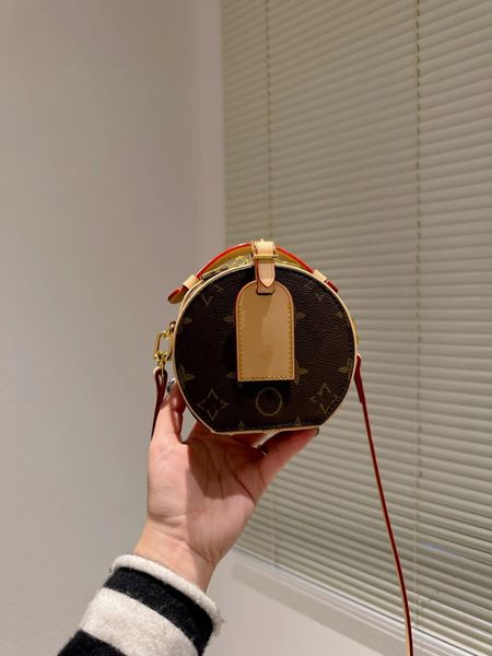 mt mini bag handbag 2023 apple bun bag classic new fashion women luxury western messenger bag makeup bag purse
mt mini bag handbag 2023 apple bun bag classic new fashion women luxury western messenger bag makeup bag purse