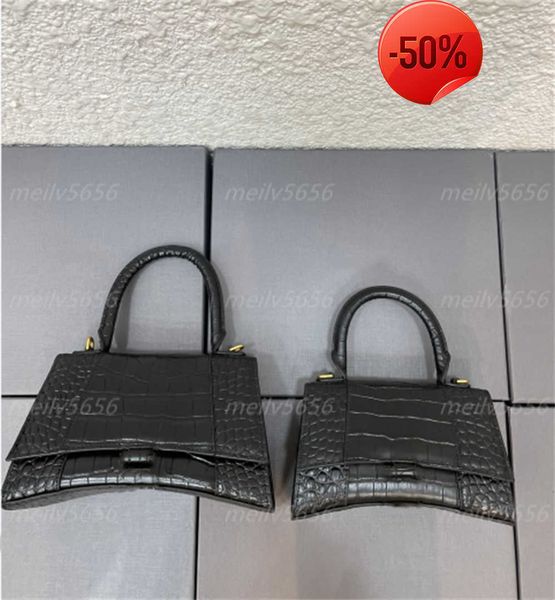 5a handbag designer wallets shoulder cross bags wallet handbags half moon tramp buckle mini pure crocodile single handle handbag women'
5a handbag designer wallets shoulder cross bags wallet handbags half moon tramp buckle mini pure crocodile single handle handbag women'