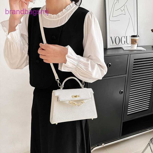 original designer handbags hermm this year's fashion high grade small which easy for women to wear in spring carry-on messenger square
original designer handbags hermm this year's fashion high grade small which easy for women to wear in spring carry-on messenger square