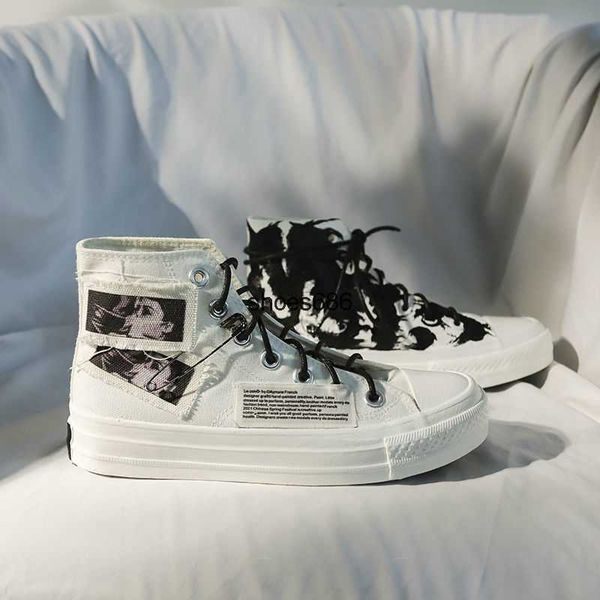 french niche designer daymare student trend black and white mask sticker graffiti canvas shoes same style as liu guanyou
french niche designer daymare student trend black and white mask sticker graffiti canvas shoes same style as liu guanyou