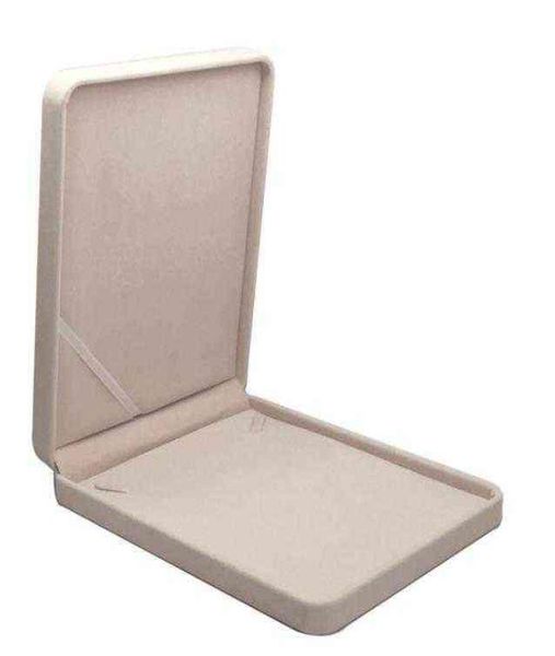 19x24x4cm big size velvet jewelry box necklace box gift box more colors for choice h2205053188274, Black;white
19x24x4cm big size velvet jewelry box necklace box gift box more colors for choice h2205053188274, Black;white