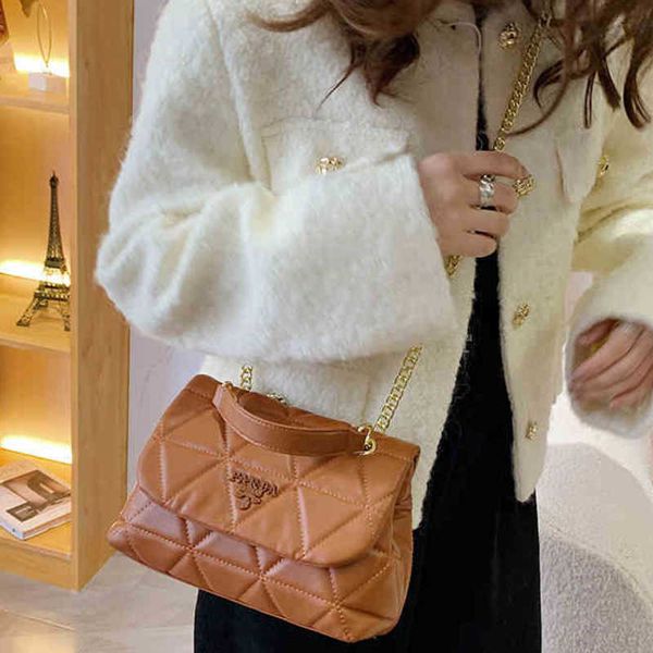 70% off purse bag women new autumn and winter embroidered thread chain messenger bag ladies
70% off purse bag women new autumn and winter embroidered thread chain messenger bag ladies