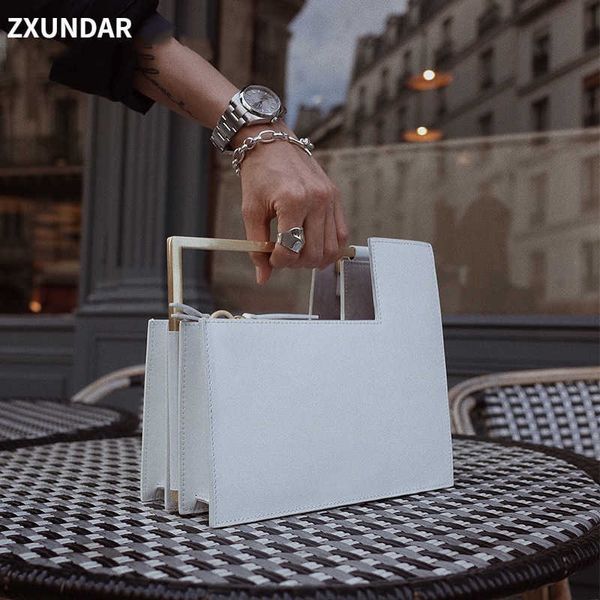 shoulder bags new casual metal handle handbags women tote 2023 brands chains crossbody ladies women purses bolsa ins 230426
shoulder bags new casual metal handle handbags women tote 2023 brands chains crossbody ladies women purses bolsa ins 230426