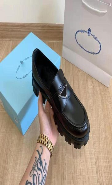 fashion dress shoes women wedding party quality leather high heel flat shoe business formal loafer social chunky with original box1524179, Black
fashion dress shoes women wedding party quality leather high heel flat shoe business formal loafer social chunky with original box1524179, Black