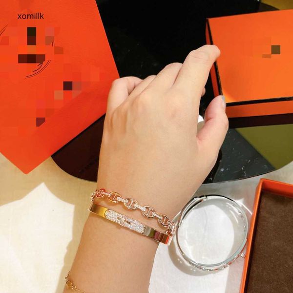 hermm gift bracelets new pig nose belt buckle double layer bracelet v gold plated micro inlaid with full diamond not easy to fade high grade, Black
hermm gift bracelets new pig nose belt buckle double layer bracelet v gold plated micro inlaid with full diamond not easy to fade high grade, Black