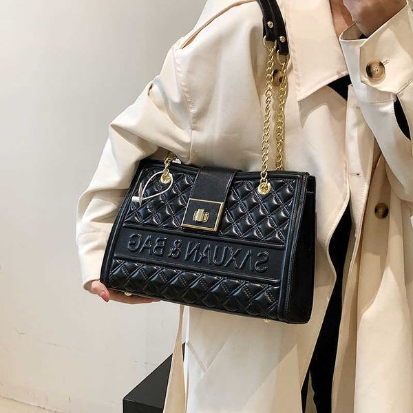sling single-shoulder bag personality chain portable bag women's trend underarm bag women's large-capacity pu pitot bag
sling single-shoulder bag personality chain portable bag women's trend underarm bag women's large-capacity pu pitot bag