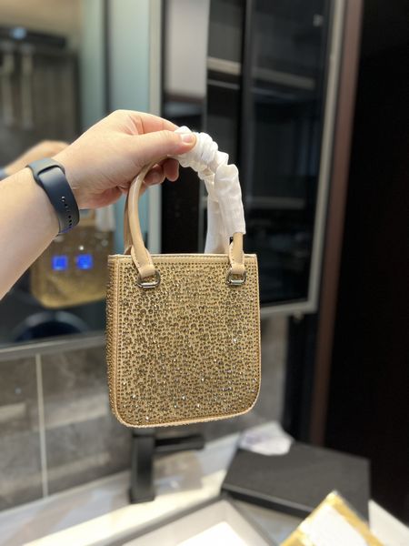 tz imitation crystal inlaid satin tote bag mini square full diamond totes fashion hobo bag luxury blingbling shiny handbags detachable leath
tz imitation crystal inlaid satin tote bag mini square full diamond totes fashion hobo bag luxury blingbling shiny handbags detachable leath