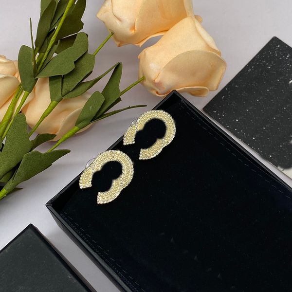 c letter earring luxury designer stud earing ccity fashion women jewelry metal crystal pearl gold earrings cjeweler woman gift orecchini 436, Golden
c letter earring luxury designer stud earing ccity fashion women jewelry metal crystal pearl gold earrings cjeweler woman gift orecchini 436, Golden
