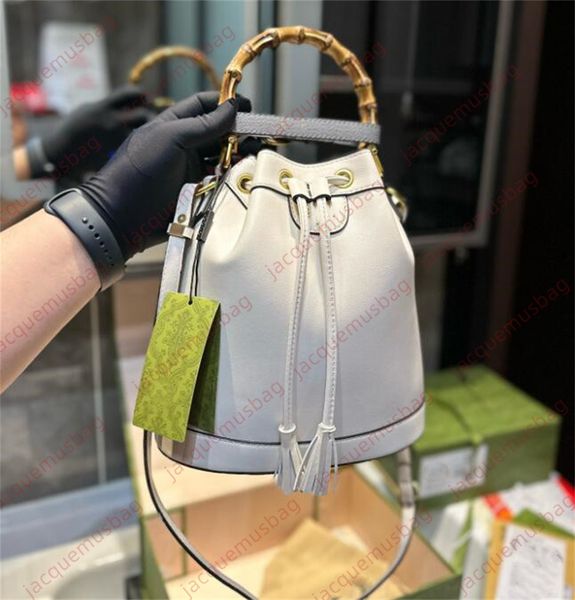 women bamboo bucket bag handbag designer tote ophidias shoulder crossbody bags messenger wallet luxury dhgate shopping hobo purses sacoche s
women bamboo bucket bag handbag designer tote ophidias shoulder crossbody bags messenger wallet luxury dhgate shopping hobo purses sacoche s