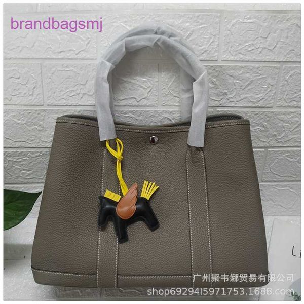 original designer handbags hermm high end garden layer cowhide leather portable women's bucket large capacity shopping mother
original designer handbags hermm high end garden layer cowhide leather portable women's bucket large capacity shopping mother
