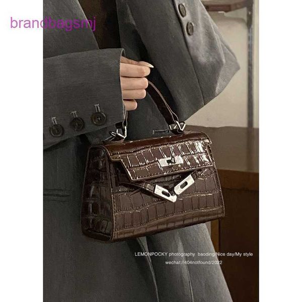original designer handbags hermm korean fashion handheld bag for women 2023 new stone pattern small square crowd kelys simple crossbody
original designer handbags hermm korean fashion handheld bag for women 2023 new stone pattern small square crowd kelys simple crossbody