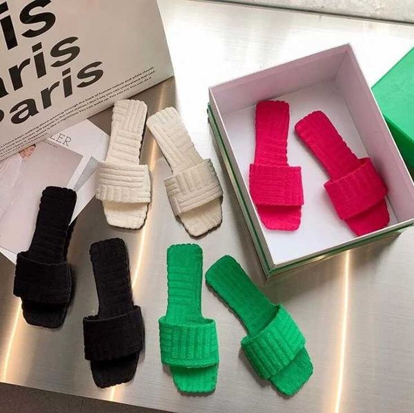 slippers towel pattern women slippers 2022 new warm embossed big size slides home allmatch sandals candy color flat shoes slippers j230502, Black
slippers towel pattern women slippers 2022 new warm embossed big size slides home allmatch sandals candy color flat shoes slippers j230502, Black