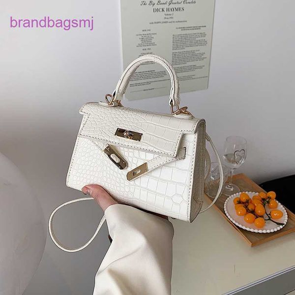 original designer handbags hermm summer handheld bag women's 2023 new crocodile pattern premium texture kelys ins small crowd skew stra
original designer handbags hermm summer handheld bag women's 2023 new crocodile pattern premium texture kelys ins small crowd skew stra