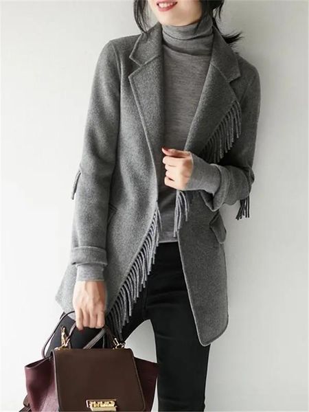 fur 2022 spring autumn wool blend coat cardigan women's new tassel splice woolen blazer jacket female fashion black gray outerwear
fur 2022 spring autumn wool blend coat cardigan women's new tassel splice woolen blazer jacket female fashion black gray outerwear