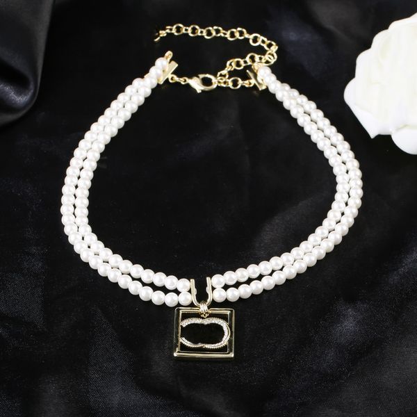 luxury designer ccity necklaces classic pendant jewelry retro carving c pearl chokers necklacess couples party wedding gift 7a4e, Silver
luxury designer ccity necklaces classic pendant jewelry retro carving c pearl chokers necklacess couples party wedding gift 7a4e, Silver