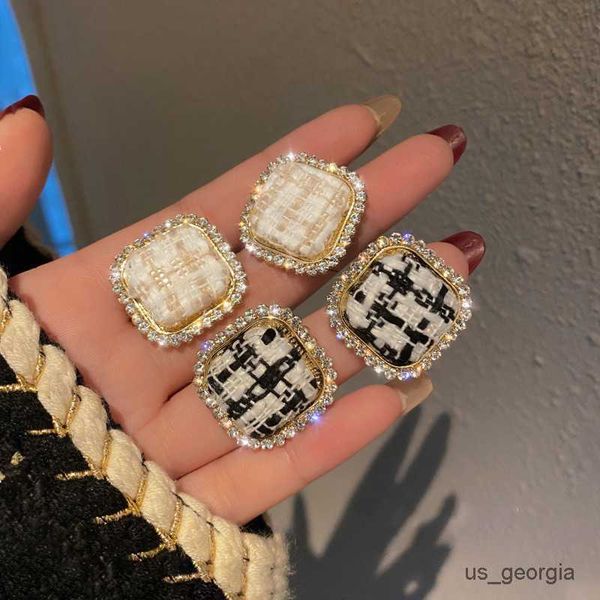 stud multiple colour shiny crystal geometric women earrings contracted sweet lovely heart fine fashion drop earrings jewelry, Golden;silver
stud multiple colour shiny crystal geometric women earrings contracted sweet lovely heart fine fashion drop earrings jewelry, Golden;silver