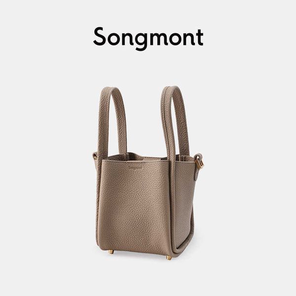 songmont size vegetable basket 2022 new small style luxury large capacity one shoulder handbag oblique straddle bag female88
songmont size vegetable basket 2022 new small style luxury large capacity one shoulder handbag oblique straddle bag female88