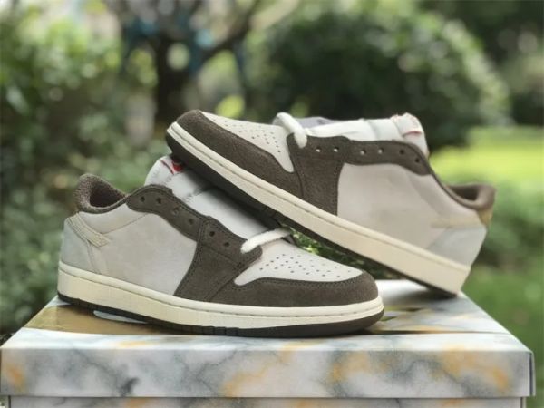 2023 basketball shoes special edition low man year of the rabbit white light gray milky white fashion sport zapatos sneakers good quality sh
2023 basketball shoes special edition low man year of the rabbit white light gray milky white fashion sport zapatos sneakers good quality sh