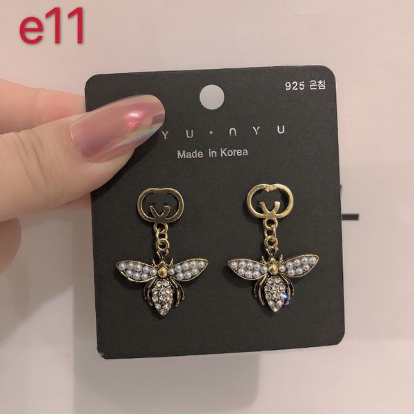 designer diamond stud earring fashion women letter dangle earrings 2023 new style jewelry family gifts gold plated earrings jewelry, Golden;silver
designer diamond stud earring fashion women letter dangle earrings 2023 new style jewelry family gifts gold plated earrings jewelry, Golden;silver