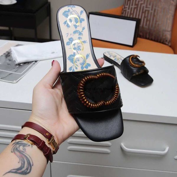 2023 sandalsnew designer sandal women slipper 2023ity beach sandals flip flops slides summer fashion womens flat slippers shoes g2a, Black
2023 sandalsnew designer sandal women slipper 2023ity beach sandals flip flops slides summer fashion womens flat slippers shoes g2a, Black