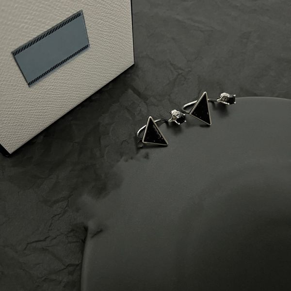 2023 triangle letter p stud earring prad fashion personality jewelry accessories for gift party ap1t, Golden;silver
2023 triangle letter p stud earring prad fashion personality jewelry accessories for gift party ap1t, Golden;silver
