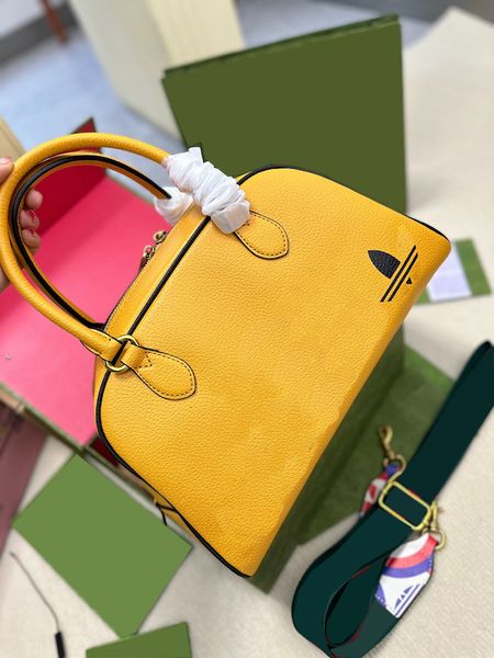 designer bag womens handbag shoulder bag handbag yellow leather mens and womens classic satin shoulder strap double layer flap medium size c
designer bag womens handbag shoulder bag handbag yellow leather mens and womens classic satin shoulder strap double layer flap medium size c