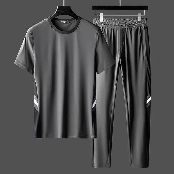 men s tracksuits summer men casual sports suit t shirt pants two pieces set thin quick drying ice silk breathable sweatpants 2 piece 230503, Gray
men s tracksuits summer men casual sports suit t shirt pants two pieces set thin quick drying ice silk breathable sweatpants 2 piece 230503, Gray