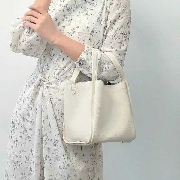 songmont new medium high version vegetable basket bag series women's large capacity handheld oblique cross water
songmont new medium high version vegetable basket bag series women's large capacity handheld oblique cross water