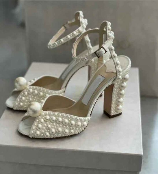 luxury wedding shoe sacaria sandal dress wedding womens shoes pearl-embellished satin platform sandals bride pearls high heels ladies pumps, Black
luxury wedding shoe sacaria sandal dress wedding womens shoes pearl-embellished satin platform sandals bride pearls high heels ladies pumps, Black