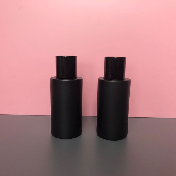 100pcs 50ml perfume spray glass bottle portable travel cosmetic storage container makeup accessories black fragrance container
100pcs 50ml perfume spray glass bottle portable travel cosmetic storage container makeup accessories black fragrance container