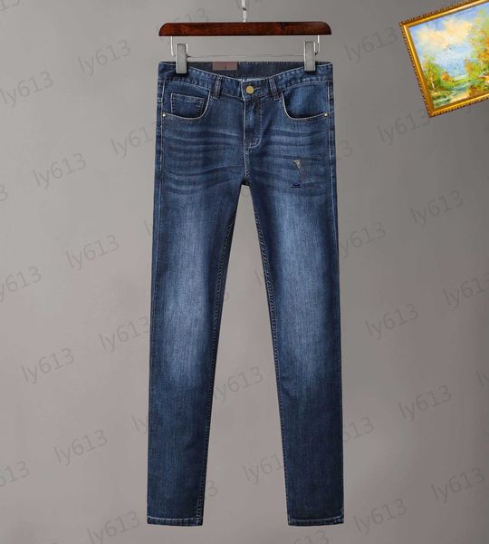fashion designer mens jeans clothes spring summer luxury trendy retro versatile slim fitting straight tube deep blue stretch denim pants mal
fashion designer mens jeans clothes spring summer luxury trendy retro versatile slim fitting straight tube deep blue stretch denim pants mal