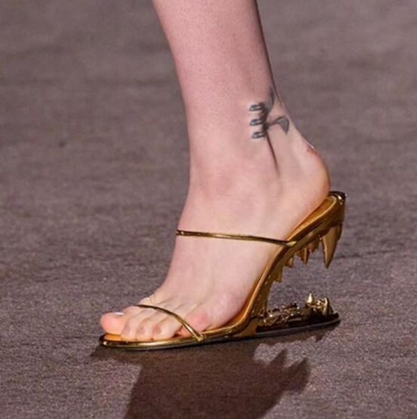 unique heel summer sandals women fashion patent leather strap lady slippers shoes, Black
unique heel summer sandals women fashion patent leather strap lady slippers shoes, Black