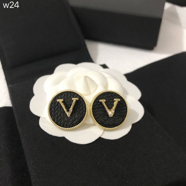 charm letter pearl dangle earring spring fashion jewelry design for womens earrings gold plated wedding party stud earrings premium, Silver
charm letter pearl dangle earring spring fashion jewelry design for womens earrings gold plated wedding party stud earrings premium, Silver